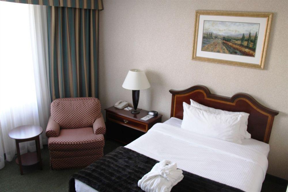 Sawridge Inn And Conference Centre Edmonton South Habitación foto